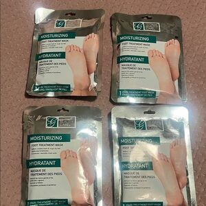 Global Beauty Care Moisturizing Foot Treatment Mask - Silver